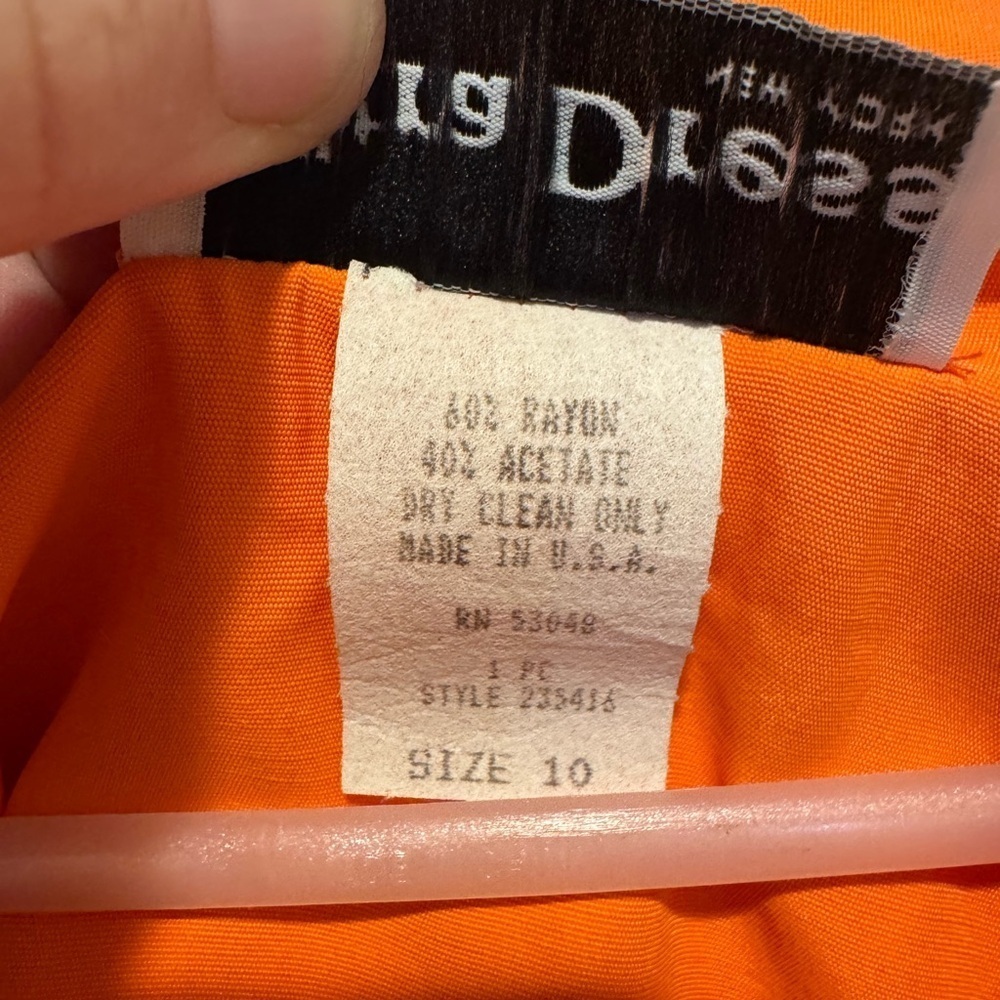 Vintage Orange Pencil Dress large brass colored buttons, shoulder pads sz 4 fit - Picture 7 of 8